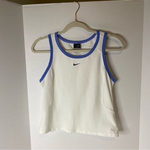 Nike Women’s White trimmed in Blue Athletic Sleeveless Crop Dri Fit Tank Size M